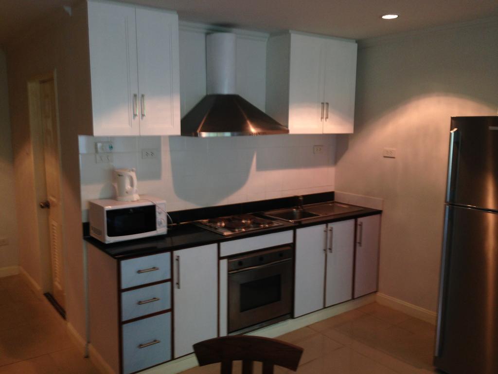 Argyle Apartments Pattaya ภายนอก รูปภาพ