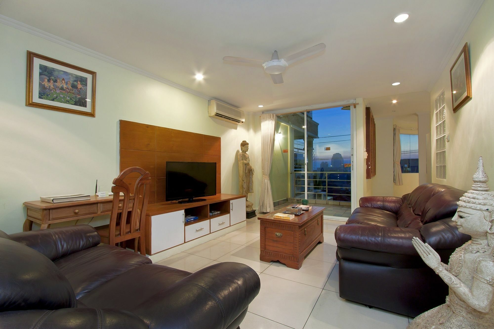 Argyle Apartments Pattaya ภายนอก รูปภาพ